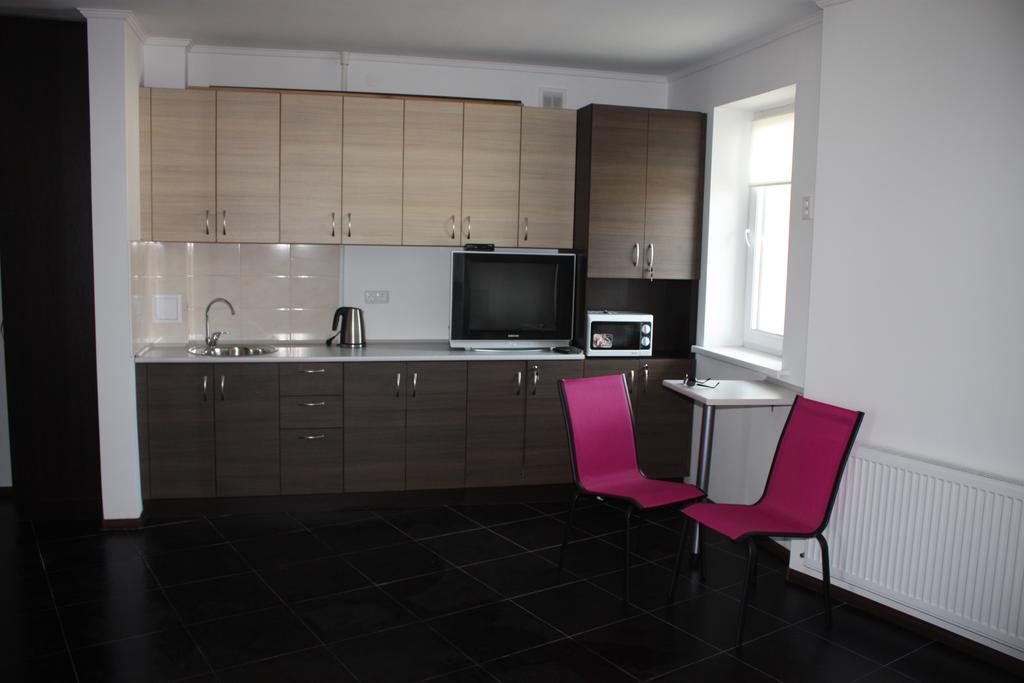 Suite On Railway Station Ivano-Frankivs'k Room photo