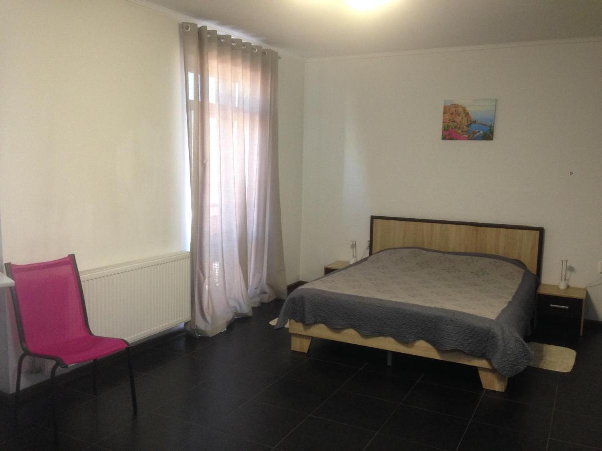 Suite On Railway Station Ivano-Frankivs'k Exterior photo